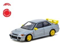 Tarmac Works 164 Mitsubishi Lancer GSR Evolution III Yellow with Tarmac Cards - GLOBAL64