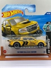 Hot Wheels 22 Ford Maverick Custom