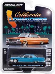 Greenlight California Lowriders Series 2- 1972 Caddy Coupe deVille - Custom Light Blue