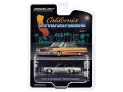 Greenlight California Lowriders Series 5 - 1972 Chevrolet Monte Carlo – Silver and Black Solid Pack
