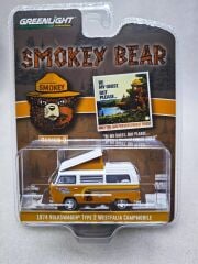 Greenlight Smokey Bear Series 3- 1974 Volkswagen Type 2 T2 Westfalia Campmobile